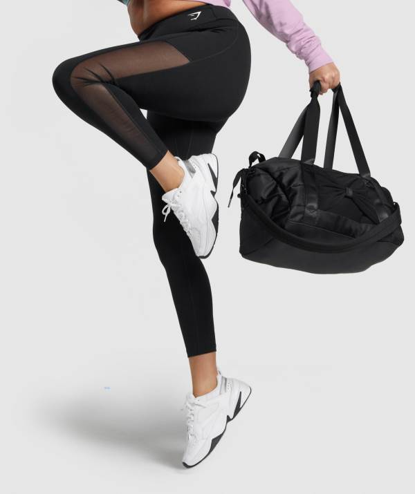 Panske Športové Tašky Gymshark Studio Holdall Čierne | TZ6138094
